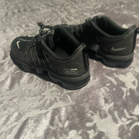 Nike Air VaporMax Run Utility Black Sneakers – Women’s Size 8 (unisex) - Picture 3 of 6